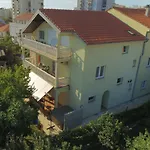 Pavlo Apartments